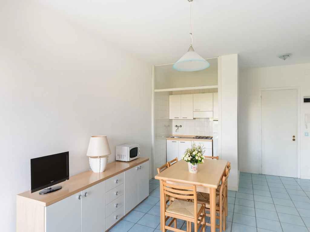 Apartment In Lignano Sabbiadoro 21783 Bagian luar foto