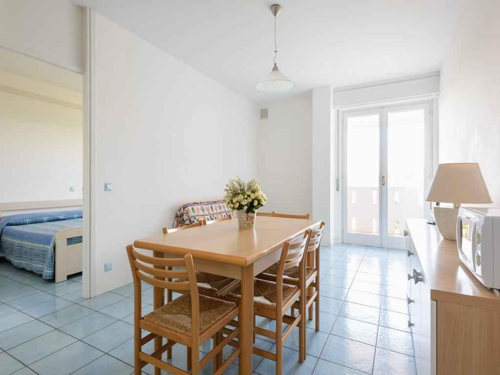Apartment In Lignano Sabbiadoro 21783 Bagian luar foto